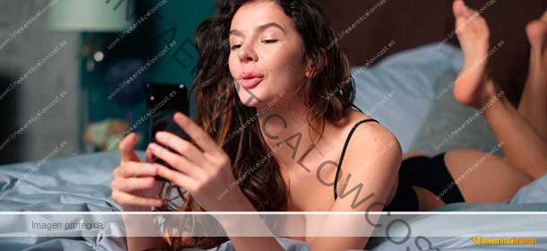 línea erótica chica